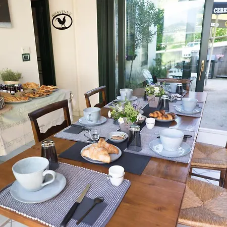 Alojamento de Acomodação e Pequeno-almoço La Provenzale