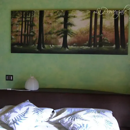 La Provenzale Alojamento de Acomodação e Pequeno-almoço 3*