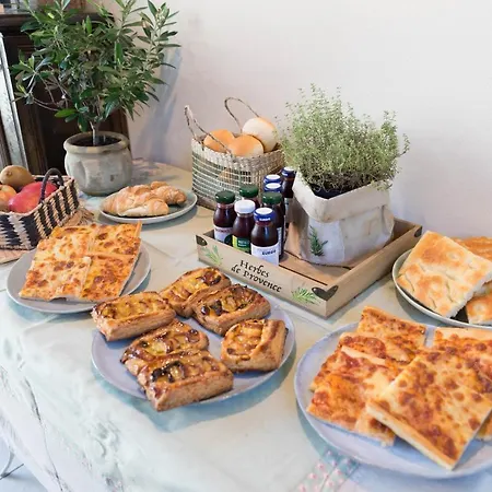 La Provenzale 3* Tornolo